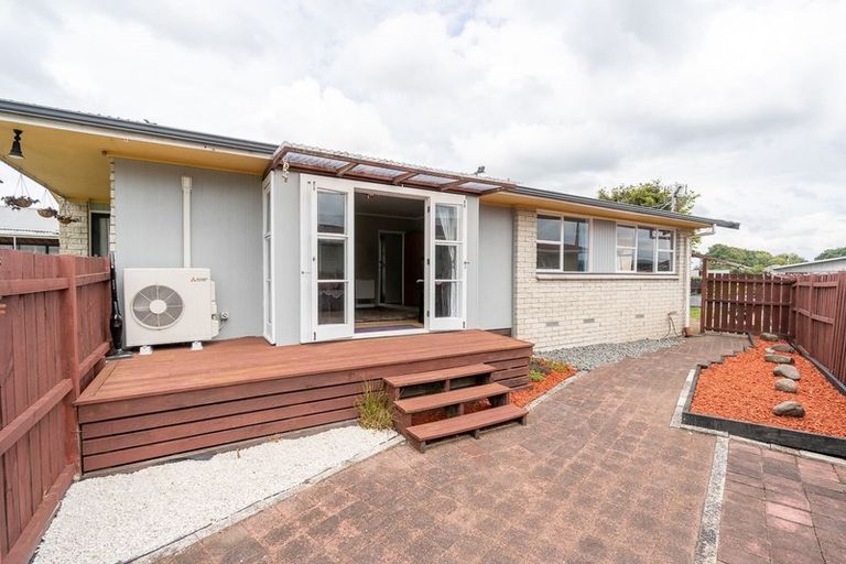 Photo of property in 39 Rhonda Avenue, Deanwell, Hamilton, 3206