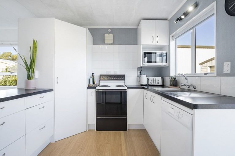 Photo of property in 111 Wattle Place, Whangamata, 3620