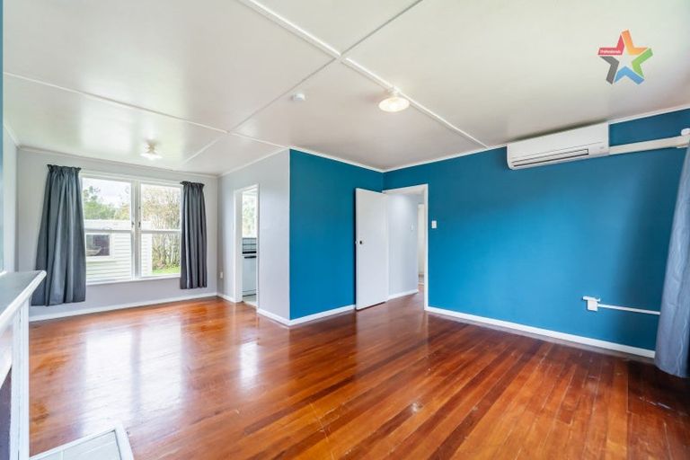 Photo of property in 40 Bell Street, Tawa, Wellington, 5028
