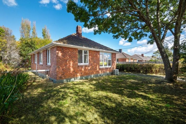 Photo of property in 59 Roberts Avenue, Bayswater, Auckland, 0622