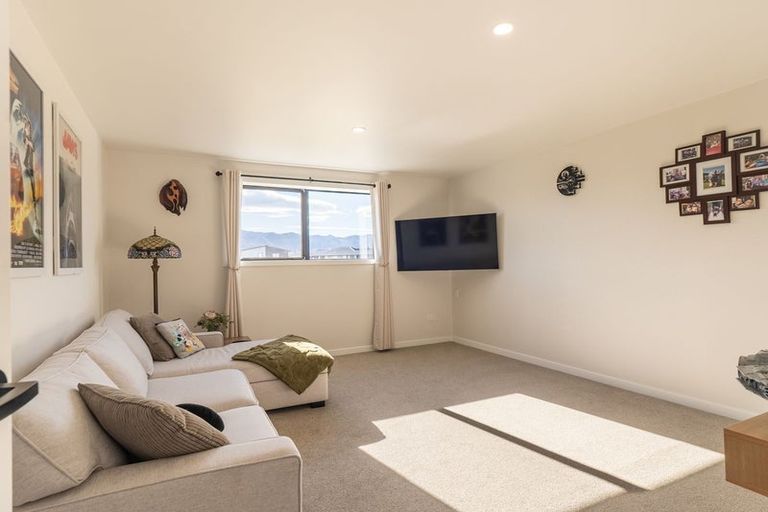 Photo of property in 1 Tussock Crescent, Twizel, 7901