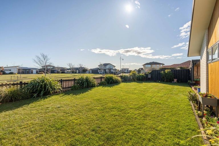 Photo of property in 33 Pegasus Main Street, Pegasus, 7612