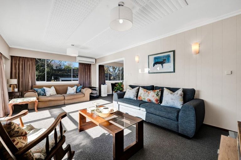 Photo of property in 17 Dives Avenue, Hawera, 4610