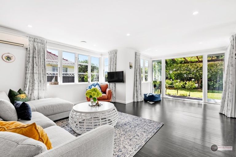 Photo of property in 13 Harris Street, Naenae, Lower Hutt, 5011