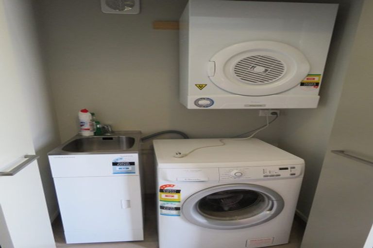 Photo of property in 8 Tralee Place, Hillcrest, Hamilton, 3216