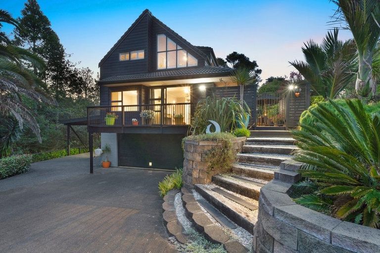 Photo of property in 129 Paremoremo Road, Lucas Heights, Auckland, 0632