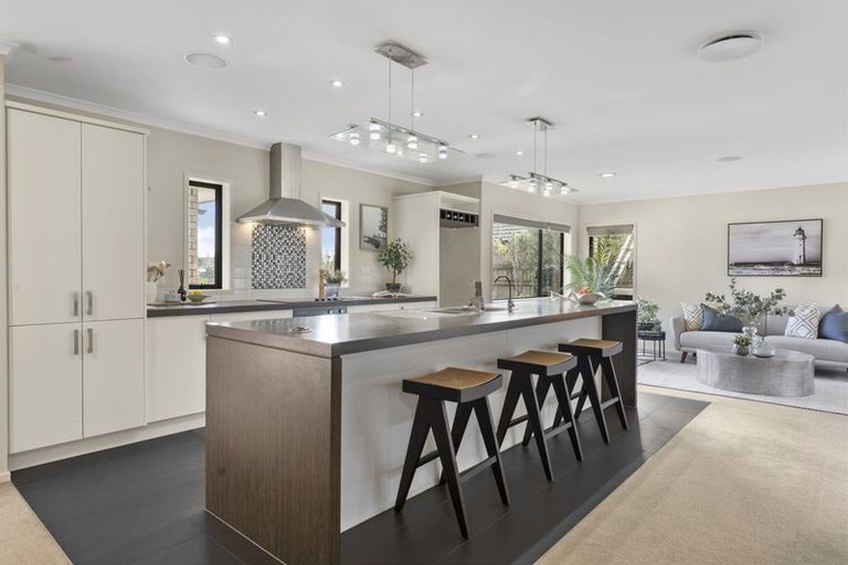 Photo of property in 57 Ainslee Street, Highlands Park, New Plymouth, 4312