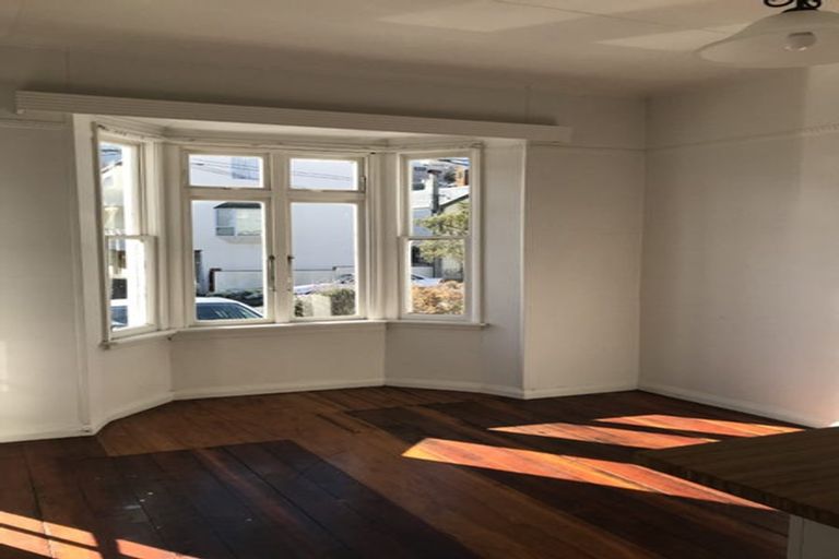 Photo of property in 54 Elizabeth Street, Mount Victoria, Wellington, 6011