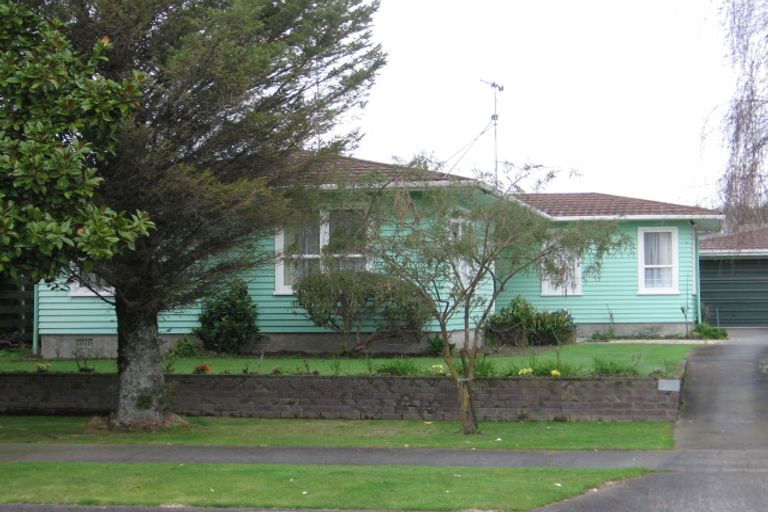 Photo of property in 22 Escort Grove, Awapuni, Palmerston North, 4412