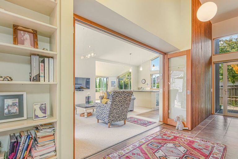 Photo of property in 16 Aratia Way, Richmond, 7020