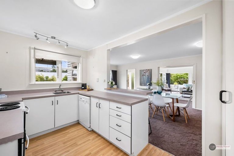 Photo of property in 42 Manuka Street, Stokes Valley, Lower Hutt, 5019