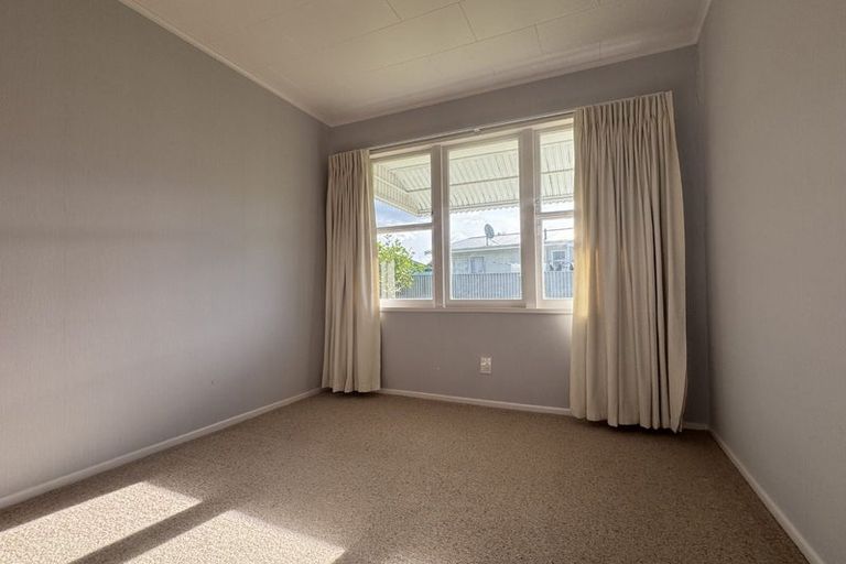 Photo of property in 41 Bristol Street, Tamatea, Napier, 4112