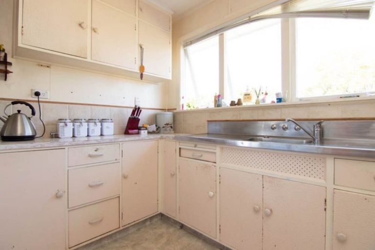 Photo of property in 9 Waterford Place, Westbrook, Palmerston North, 4412