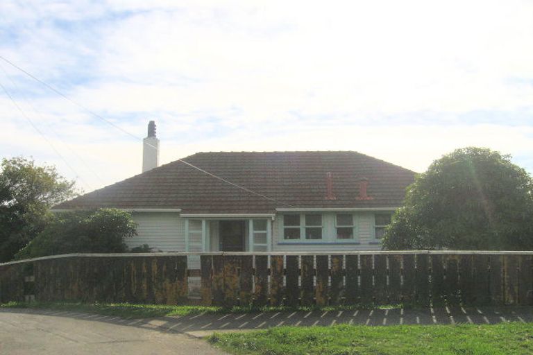 Photo of property in 12 Jackson Terrace, Ranui, Porirua, 5024