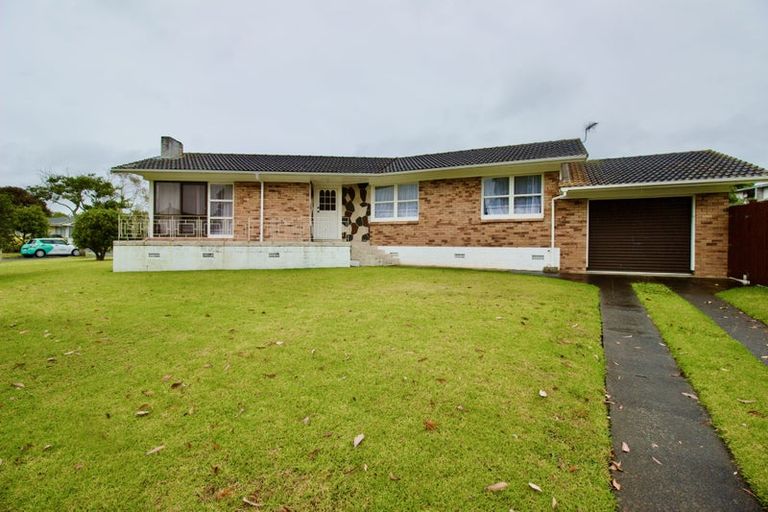 Photo of property in 14 Waterlea Avenue, Mangere Bridge, Auckland, 2022
