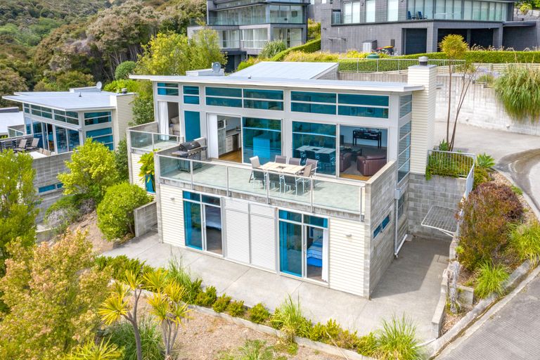 Photo of property in 6 Langlois Lane, Akaroa, 7520