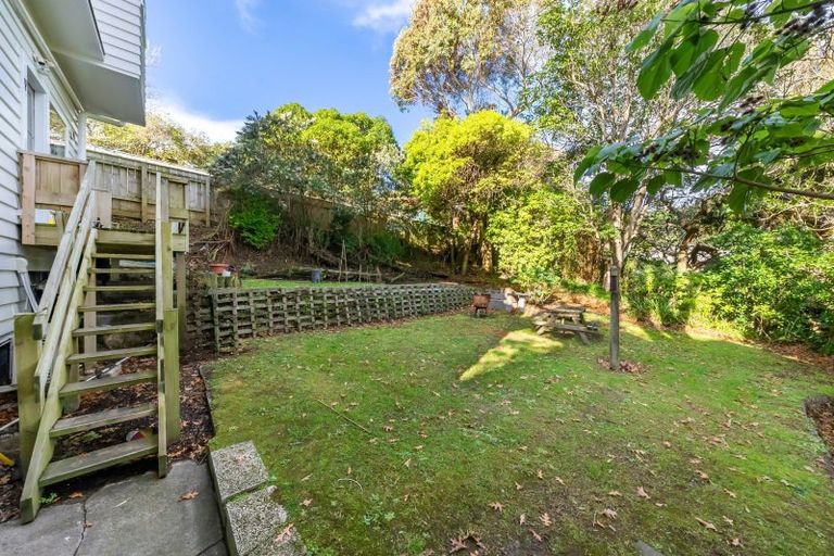 Photo of property in 62 Tio Tio Road, Miramar, Wellington, 6022
