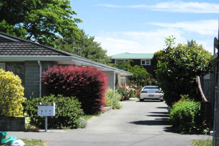 Photo of property in 217b Avonhead Road, Avonhead, Christchurch, 8042