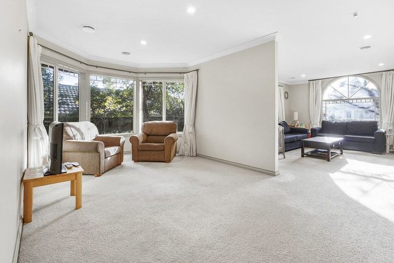 Photo of property in 6 Oakmont Place, Rototuna, Hamilton, 3210