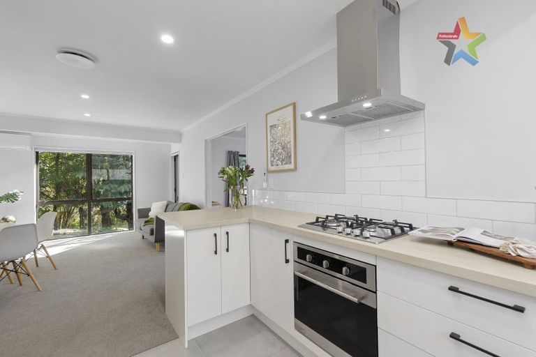 Photo of property in 24 Kennedy Grove, Stokes Valley, Lower Hutt, 5019