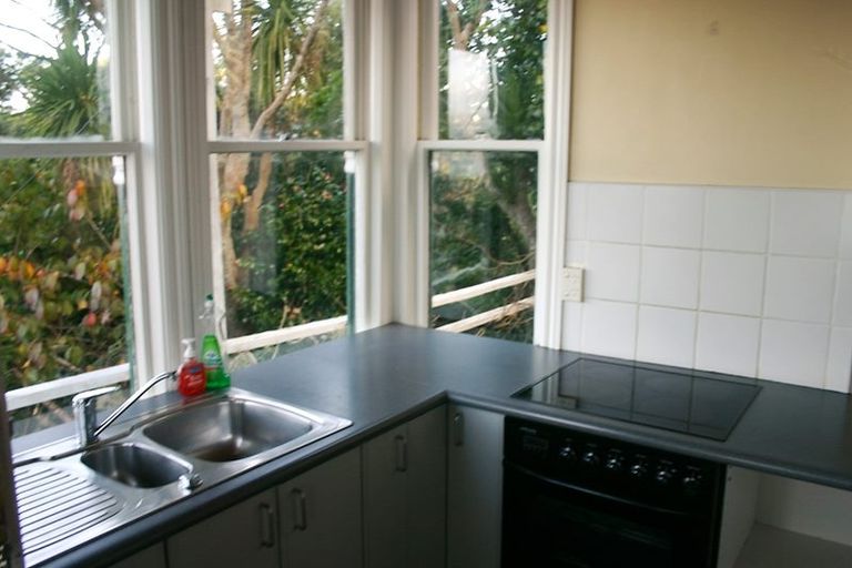 Photo of property in 41 Patanga Crescent, Thorndon, Wellington, 6011