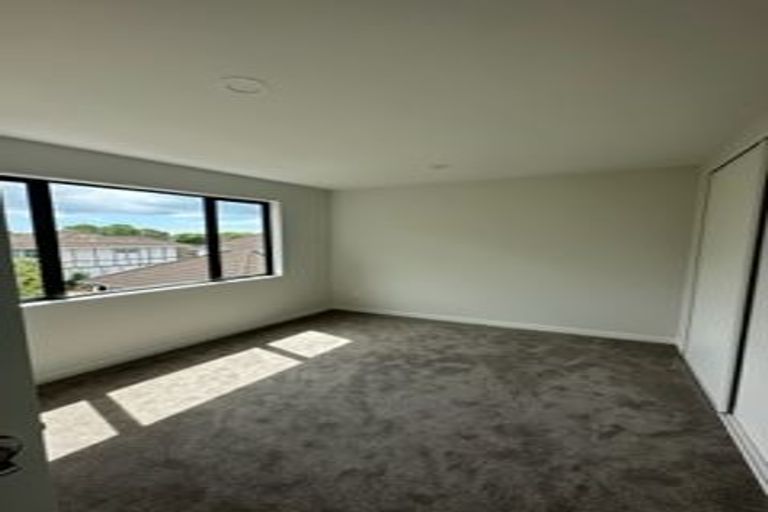 Photo of property in 9 Milenio Crescent, Windsor Park, 0632