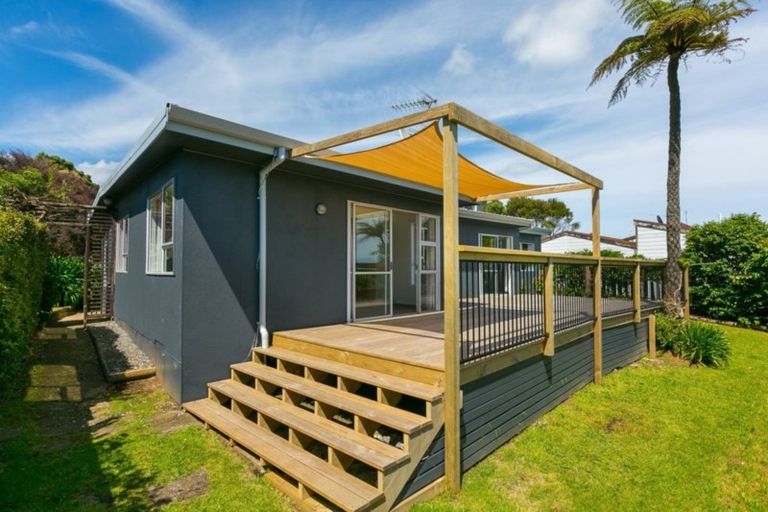 Photo of property in 16 Saint Ives Grove, Whalers Gate, New Plymouth, 4310