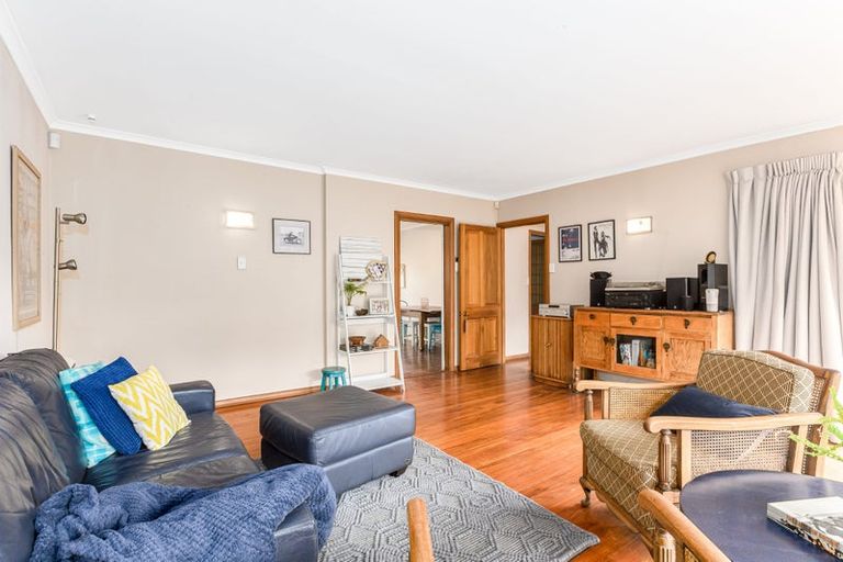 Photo of property in 44 Field Street, Silverstream, Upper Hutt, 5019
