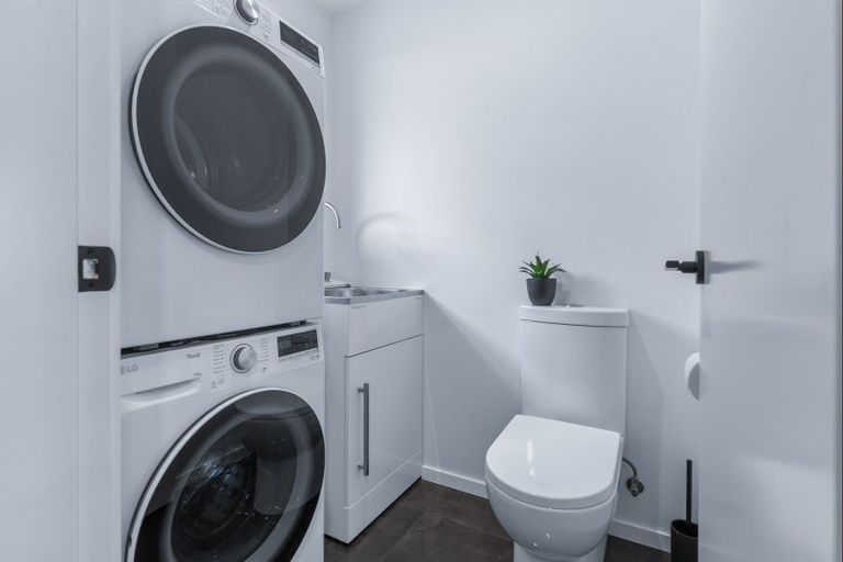 Photo of property in 25 Solway Street, Levin, 5510