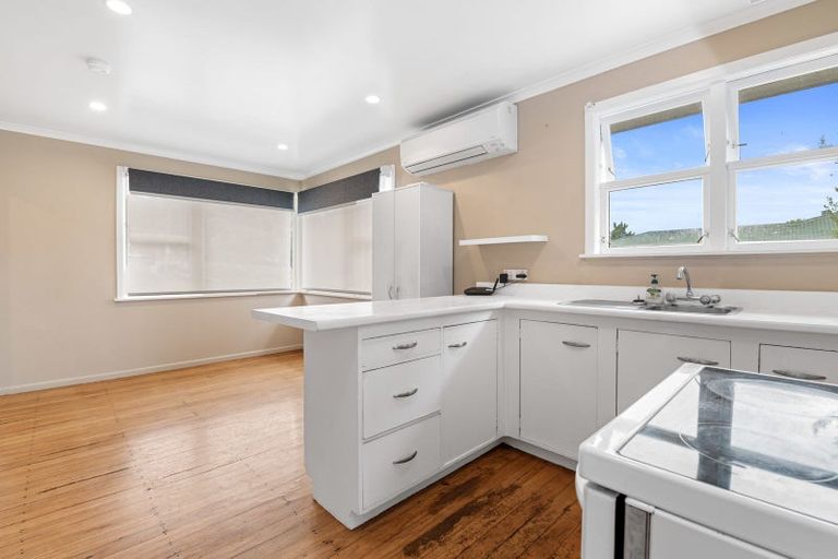 Photo of property in 8 Leslie Avenue, Western Heights, Rotorua, 3015