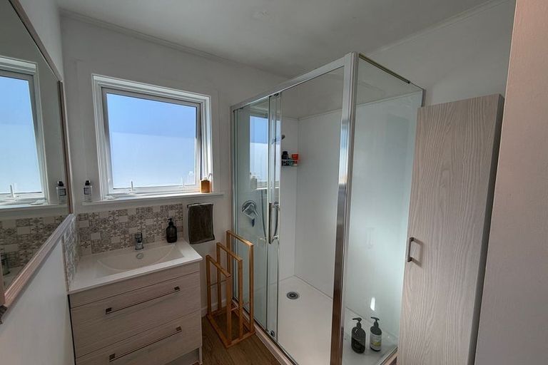 Photo of property in 1/64 Opaheke Road, Opaheke, Papakura, 2113