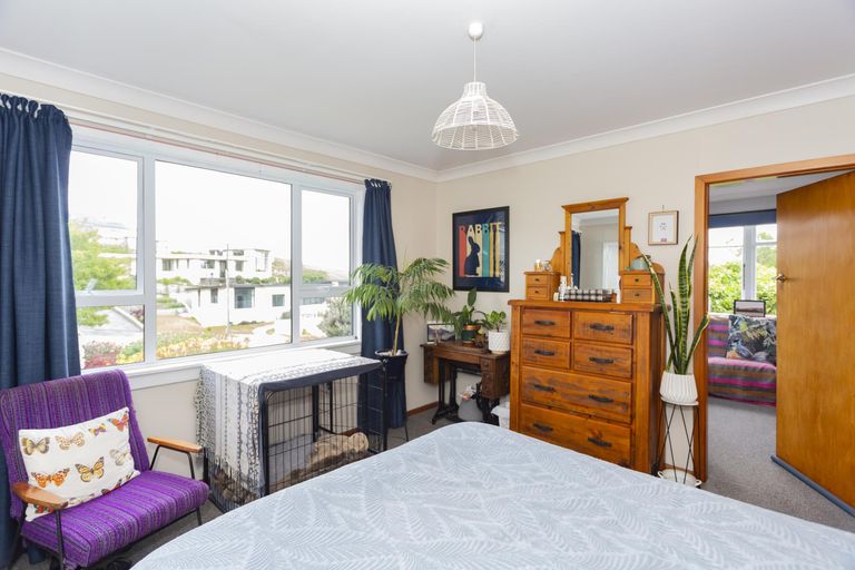 Photo of property in 11 Selwyn Street, South Hill, Oamaru, 9400