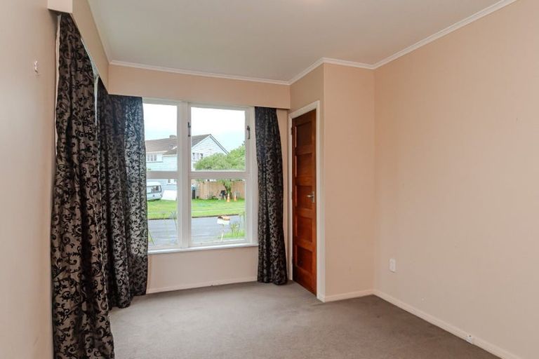 Photo of property in 32 Harris Street, Naenae, Lower Hutt, 5011