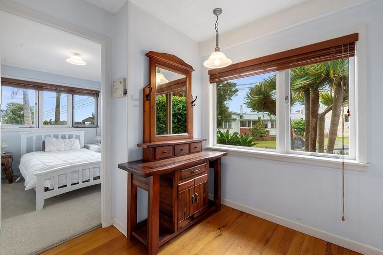 Photo of property in 14 Ewen Street, Takapuna, Auckland, 0622