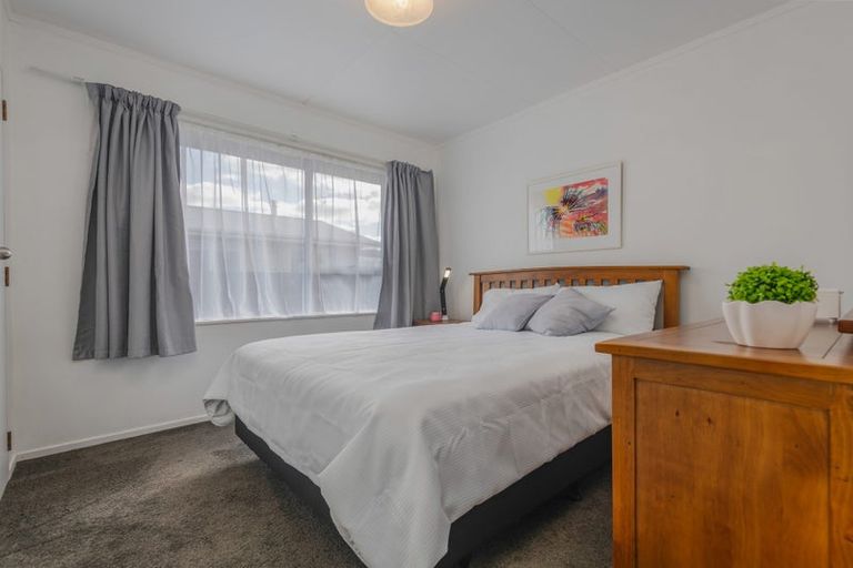 Photo of property in 3a Christian Place, Awapuni, Palmerston North, 4412