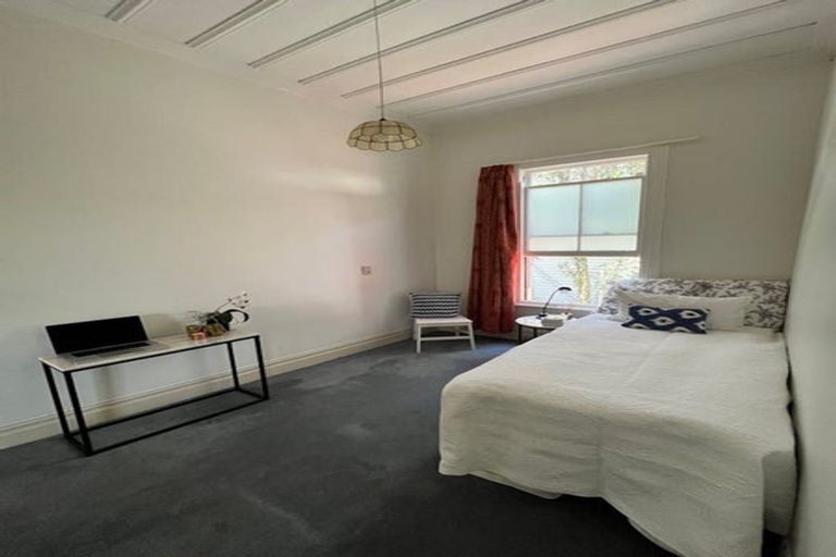 Photo of property in 2/24 West End Road, Herne Bay, Auckland, 1022