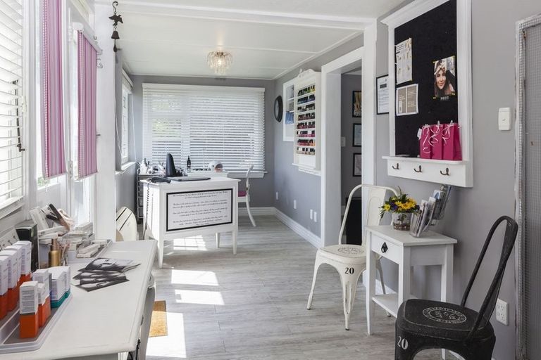 Photo of property in 1/96 Jeffreys Road, Fendalton, Christchurch, 8052