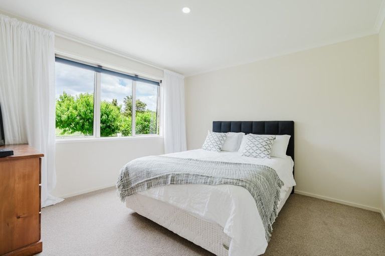 Photo of property in 100 Estuary View, Whangamata, 3620