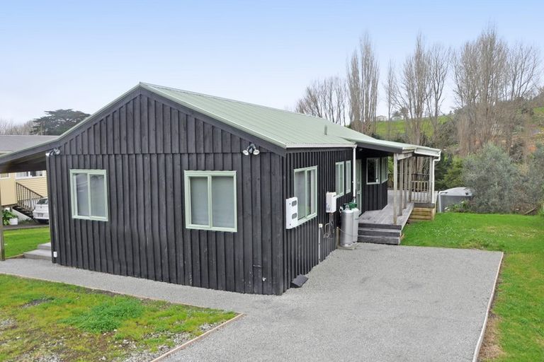 Photo of property in 32 Marshall Road, Kaiwaka, 0573