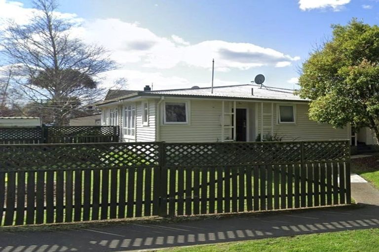 Photo of property in 4a Truman Road, Bryndwr, Christchurch, 8053
