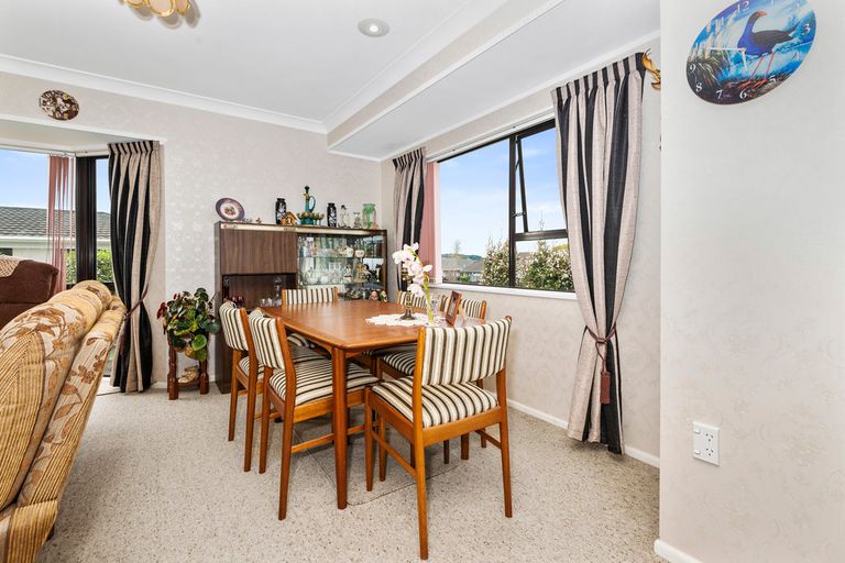 Photo of property in 215a Queen Street, Pukekohe, 2120