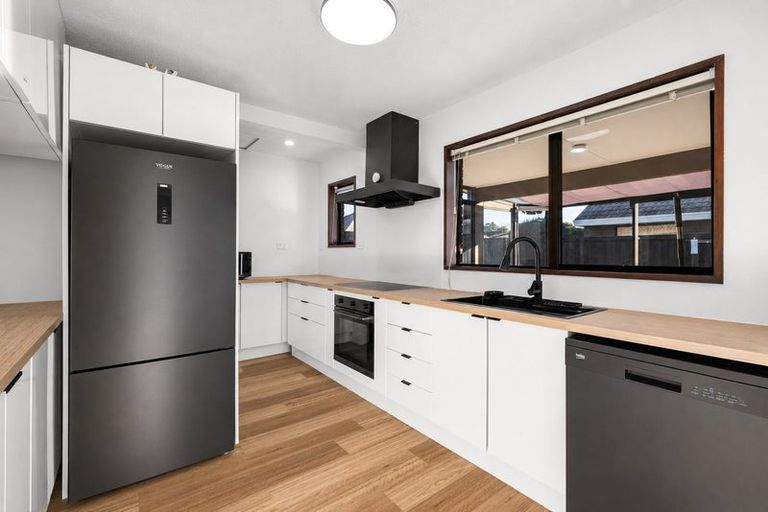 Photo of property in 8/18 Field Terrace, Upper Riccarton, Christchurch, 8041
