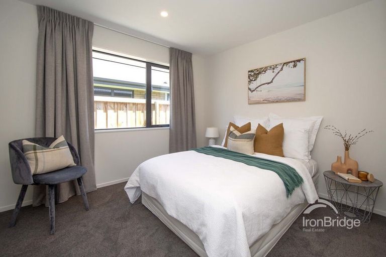 Photo of property in 21 Weaver Street, Woodend, 7691