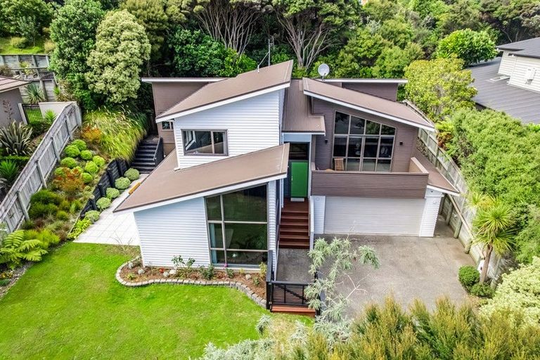 Photo of property in 37 Navigation Drive, Whitby, Porirua, 5024