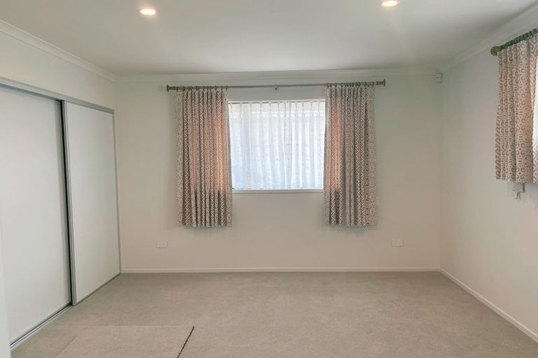 Photo of property in 6 Kira Road, Flat Bush, Auckland, 2016