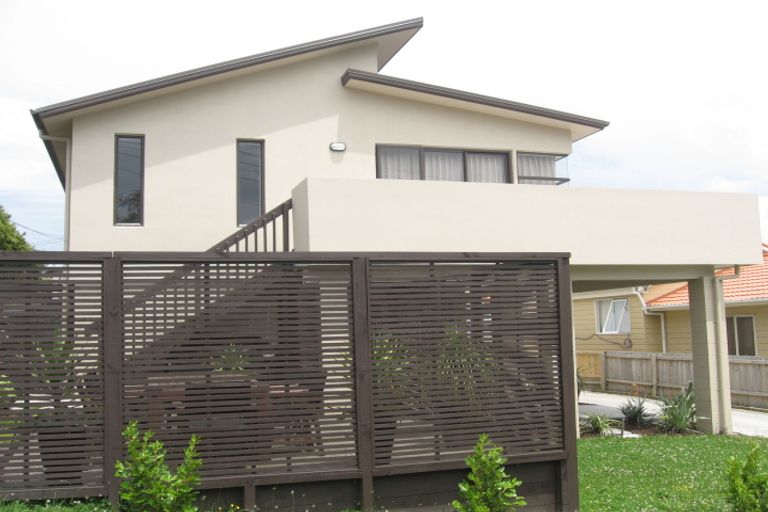 Photo of property in 7a Winifred Avenue, Bayview, Auckland, 0629