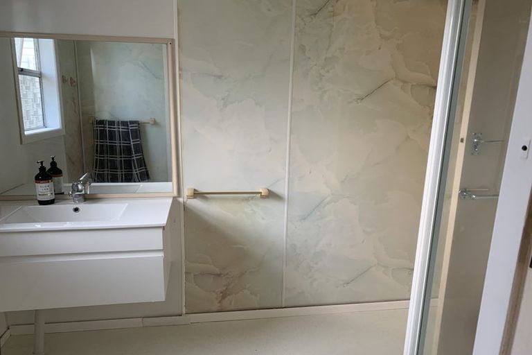 Photo of property in 41 Parrs Cross Road, Henderson, Auckland, 0612