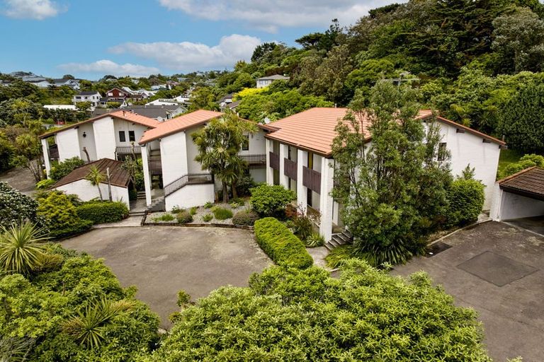 Photo of property in 141b Churton Drive, Churton Park, Wellington, 6037