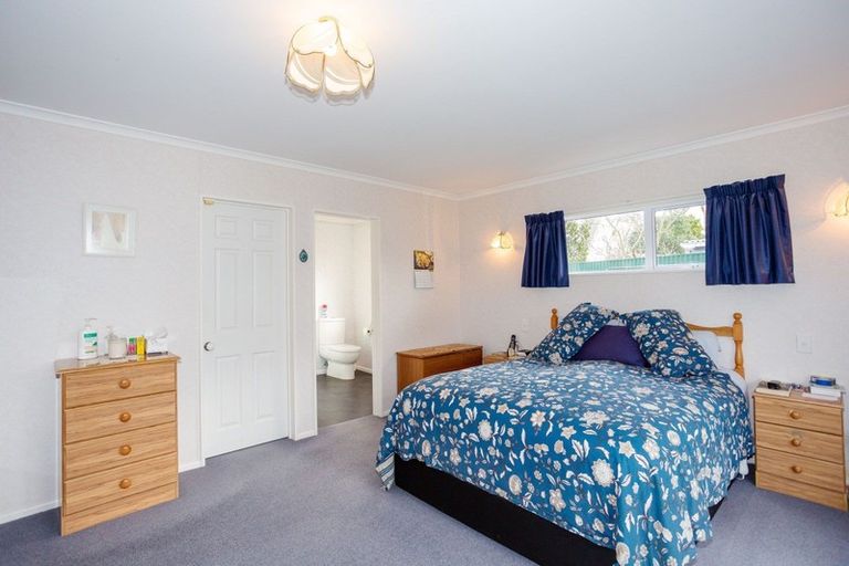 Photo of property in 6 Porritt Street, Saint Johns Hill, Whanganui, 4500