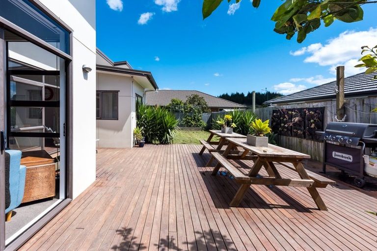 Photo of property in 48 Tamure Place, Ruakaka, 0116